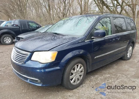 2014 Chrysler Town & Country Touring z USA, uszkodzony, nr VIN 2C4RC1BG4ER211049